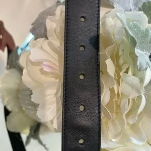 GUCCIレディースベルト　黒、金具シルバー Leather belt Gucci Black size 85 cm in Leather - 29509037